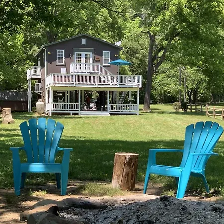 Bear Valley- Riverfront With Hot Tub!